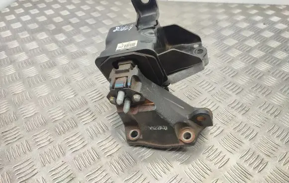 KIA Sportage Engine mount bracket 21830F1800