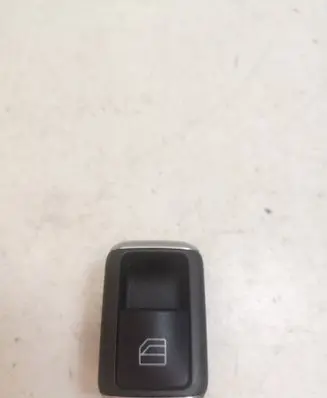 Mercedes-Benz C W204 Electric window control switch A2048700451
