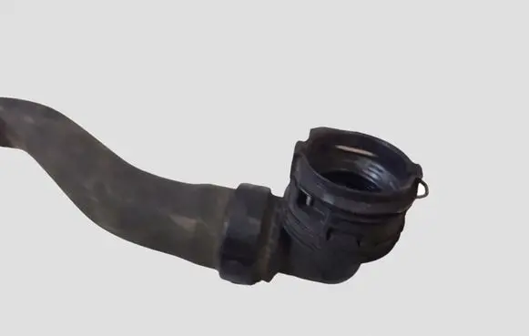 Citroen C4 II Picasso Engine coolant pipe/hose