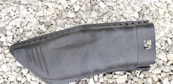 BMW 5 E60 E61 Air filter box cover 7789109