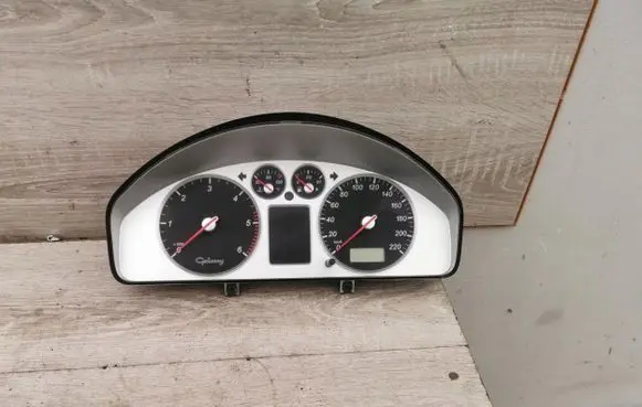 Ford Galaxy Speedometer (instrument cluster) 7M5920800H