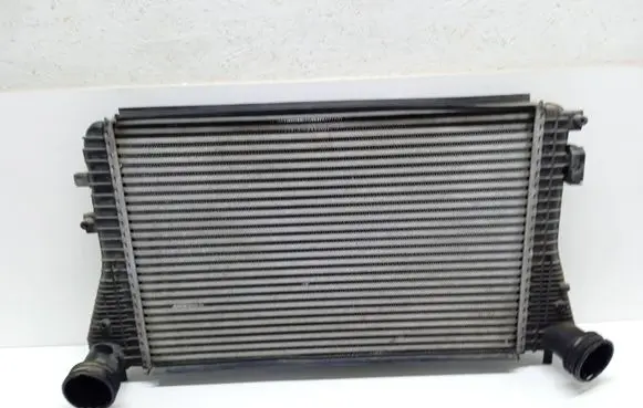Seat Altea XL Intercooler radiator 1K0145803A B5896 N0775805