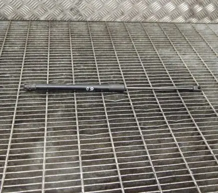 Audi A4 S4 B9 8W Tailgate/trunk strut/damper 8W9827552C