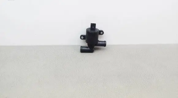 Audi A8 S8 D4 4H Electric auxiliary coolant/water pump 4H0121671D