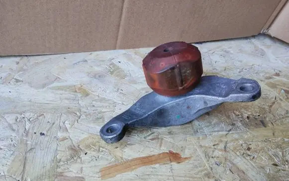Audi A6 S6 C7 4G Engine mounting bracket 4H0199343D