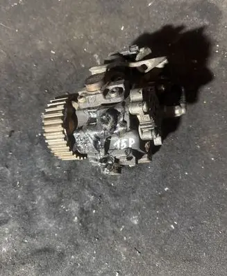 Citroen C5 Fuel injection high pressure pump 0445010102 9656300380