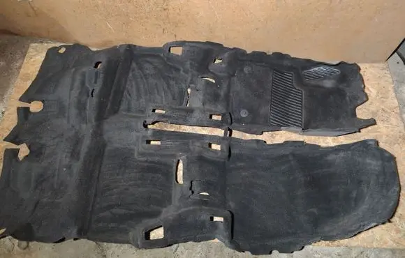 Chevrolet Trax Interior carpet 95352986
