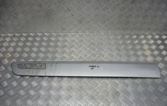 Renault Espace IV Front door trim (molding) 
