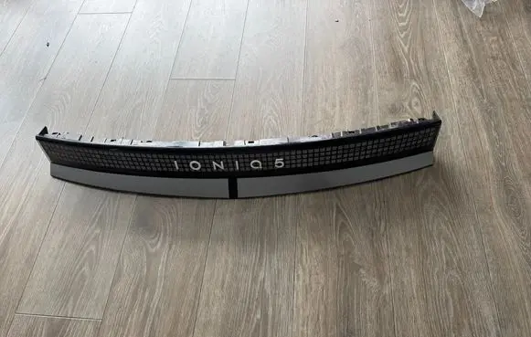 Hyundai Ioniq 5 Tailgate rear/tail lights P10 KJ30