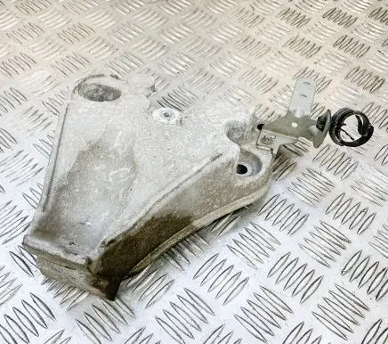 BMW 2 F22 F23 Engine mounting bracket 6789093