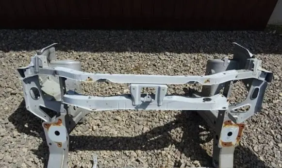 Nissan Cube Z11 Radiator support slam panel