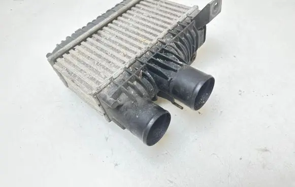 Toyota Avensis T250 Intercooler radiator 873067D
