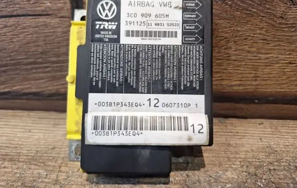 Volkswagen PASSAT B6 Airbag control unit/module 3C0909605M 391125 11H031S2522
