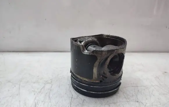 KIA Sorento Piston 