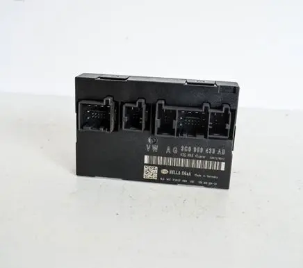 Volkswagen PASSAT B6 Central body control module 3C0959433AB