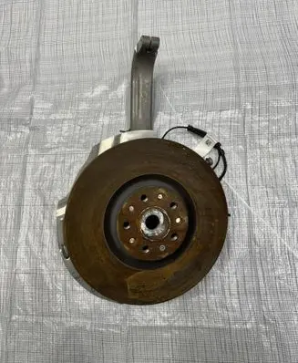 Maserati Grecale Front wheel hub spindle knuckle 06701782160