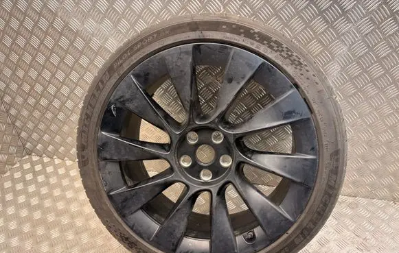 Tesla Model Y R20 alloy rim 118822300B 20M95J445M