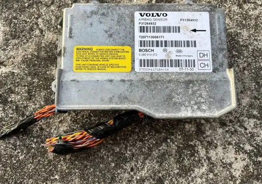 Volvo XC70 Airbag control unit/module P31264932 31264932 0285010372