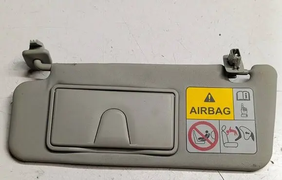 Suzuki SX4 S-Cross Sun visor AW2F1A58484