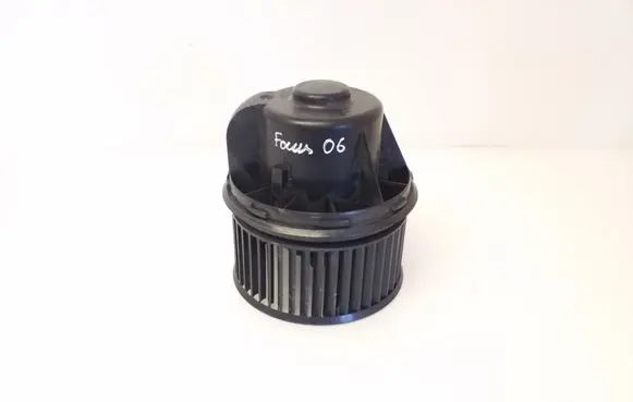 Ford Focus Heater fan/blower 1736007103