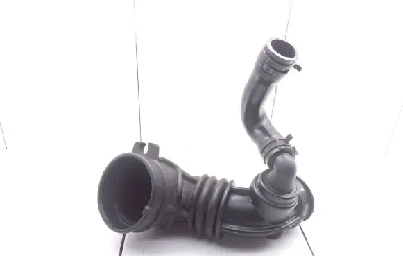 Opel Vectra B Air intake hose/pipe 90499551
