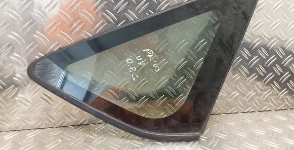 Toyota Prius (NHW20) Rear side window 43R005834