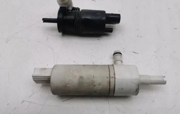 Mercedes-Benz ML W164 Windscreen/windshield washer pump A16486903
