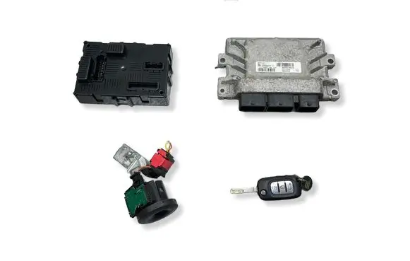 Renault Clio III Engine ECU kit and lock set S180042157A 237101206R 237101907R