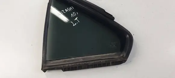Suzuki Kizashi Rear door window glass 