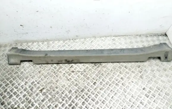 KIA Sportage Side skirt front trim 