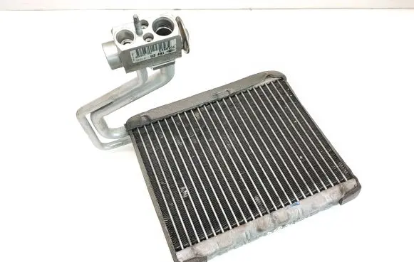 Air conditioning (A/C) radiator (interior)