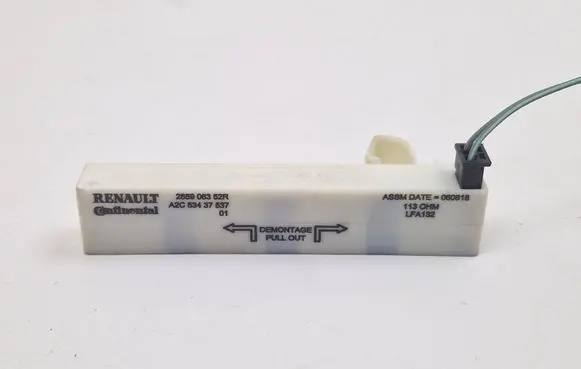 Renault Zoe Aerial antenna amplifier 285906352R A2C53437537