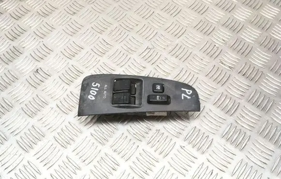 Toyota Avensis T250 Electric window control switch 8482005110 37171A290B06