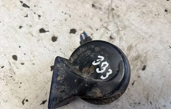 Audi A4 S4 B5 8D Horn signal 0092018