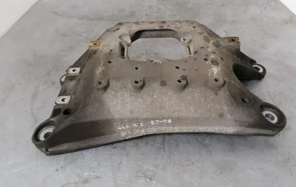 Audi A6 S6 C7 4G Gearbox mounting bracket 8K0399263AT