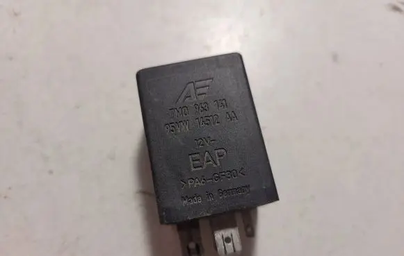 Seat Alhambra (Mk1) Other relay 7M0963141 95VW14512AA
