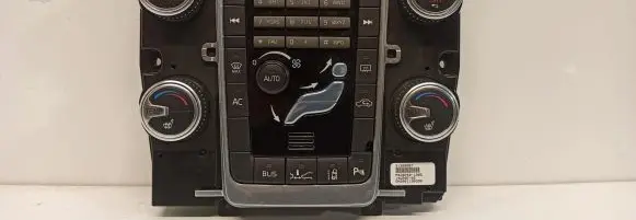 Volvo V60 Climate control unit 31398587