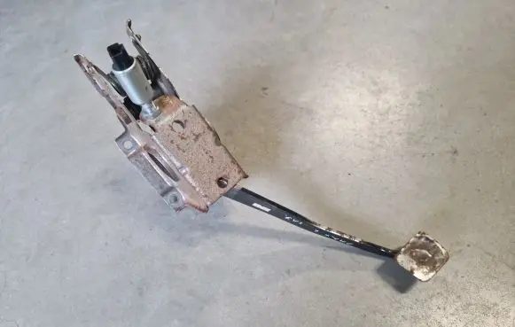 Clutch pedal