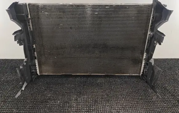 Audi A4 S4 B7 8E 8H Coolant radiator 8K0121251T VP7T18H8005BJ