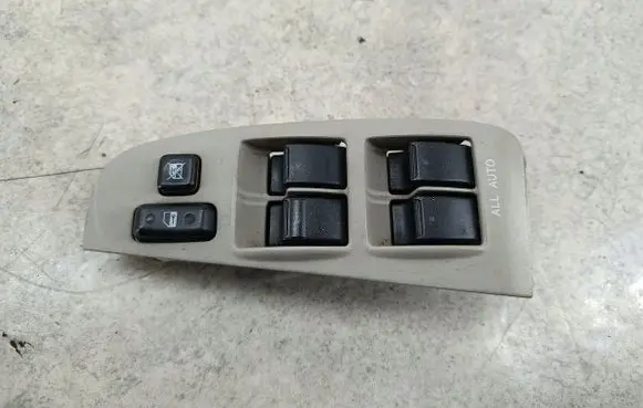 Toyota Avensis T250 Quarter vent window switch 