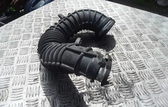 Renault Trafic II (X83) Intercooler hose/pipe