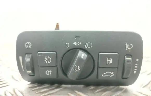 Volvo XC70 Light switch 30739415