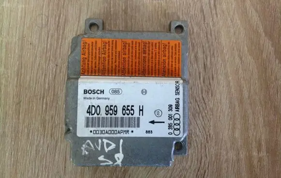 Audi A8 S8 D2 4D Airbag control unit/module 4D0959655H 0285001309