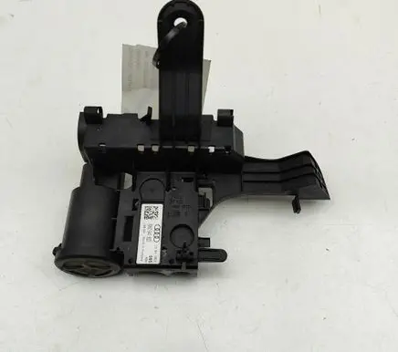 Audi A5 Current control relay 8W0941823