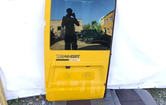 Ford Transit Rear door