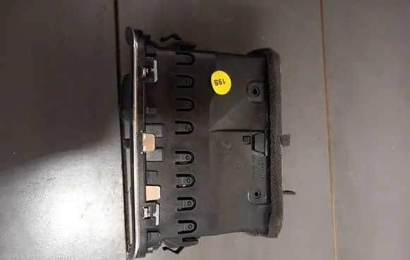 Audi A6 S6 C7 4G Rear air vent grill 4G0819203 9026000