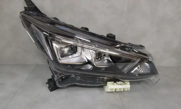 Nissan Leaf II (ZE1) Headlight/headlamp 260105SH5A A1S0610000