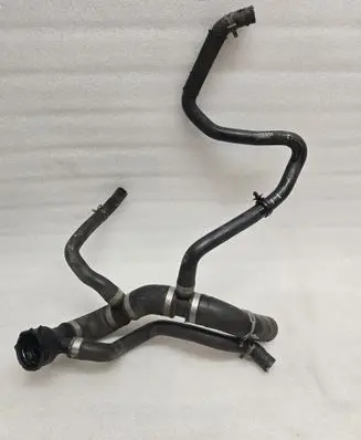 Volvo V60 Engine coolant pipe/hose 31686003