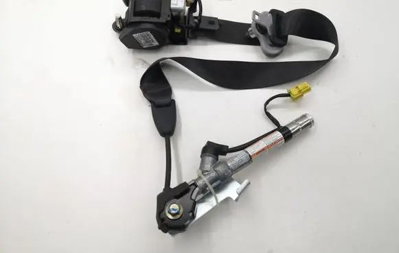 Honda CR-V Front seatbelt A81850SWWE0