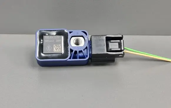 Dacia Sandero Airbag deployment crash/impact sensor 5WK44443 988304337R 8395060000